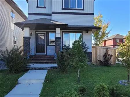 Single family home in amazing area Ambelside windermere | 7204 Armour Crescent Southwest, Edmonton