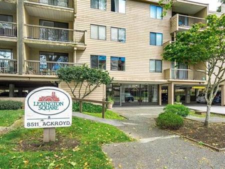 Richmond Centre large 1Bedroom Apartment Avail Now