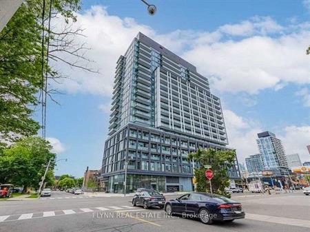 DOWNTOWN ADDRESS 3 BEDS 3 BATHS BRAND NEW CONDO PARKING INCLD