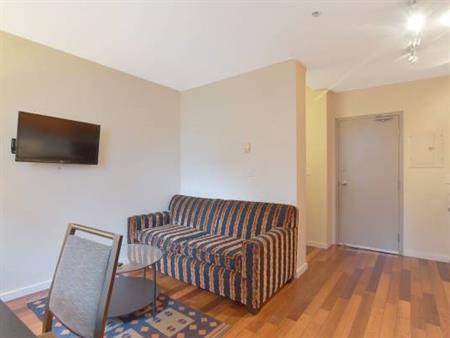 Available December 1st-Furnished 2 BR Waterfront Station 440 Richards