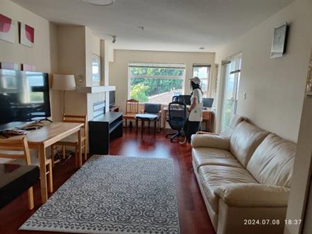 Burnaby 2b2b apartment Royal Oak