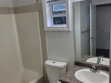 2 bed 1.5 bath | Edmonton