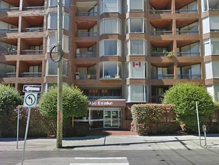 Downtown/West End one bedroom apartment available immediately