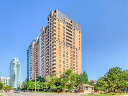 Northtown Casitas II - Sommerset #11275 | 28 Sommerset Way, Toronto