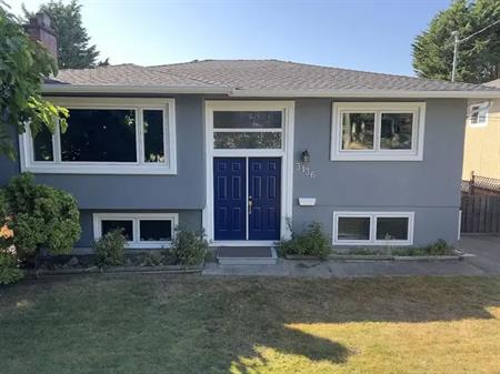 3 Bed + den 1 bath large deck | 3136 Donald Street, Victoria