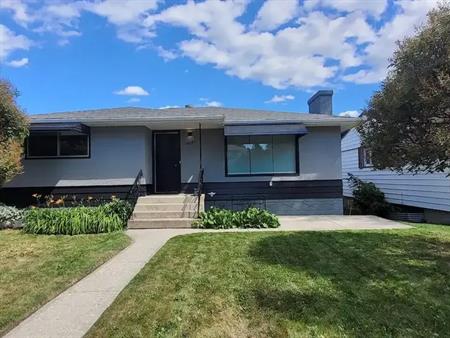 Newly Renovated 3Bdrm upper floor available immediately!!! | 10327 79 Street Northwest, Edmonton