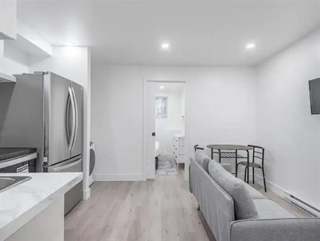 7466 Wiseman | 7466 Wiseman, Montreal