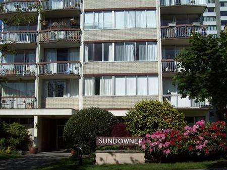 Sundowner Apartments