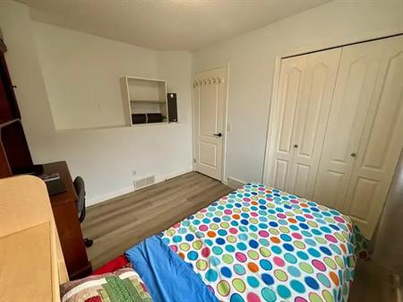 Room for rent | Calgary