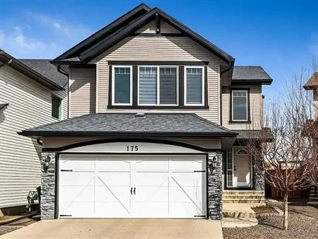 Main & Upper Floor - 3 Bedrooms Bonus Room & a Den with 2 Car Garage parking | 175 Silverado Plains Close Southwest, Calgary