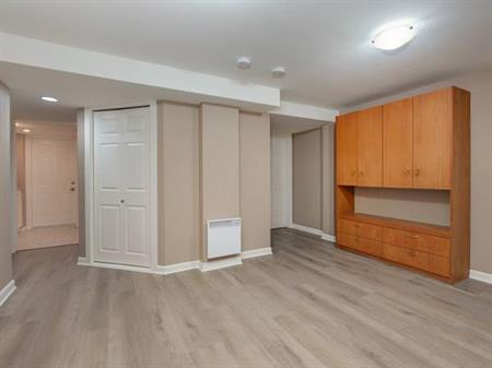 Newly Renovated 2 bedroom suite