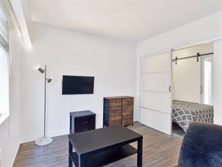 Available October 1st - Pet Welcome Furnished Studio on 1540 Haro