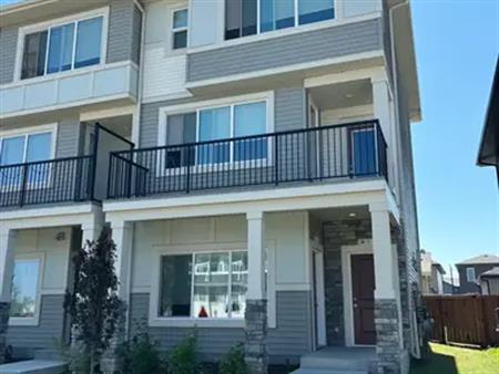 411 Boreal Dr Main | 411 Boreal Drive, Leduc