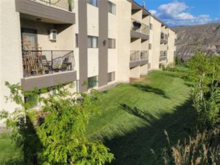 $1,350 – 1 BEDROOM UNFURNISHED APARTMENT FOR RENT - Hillside Manor