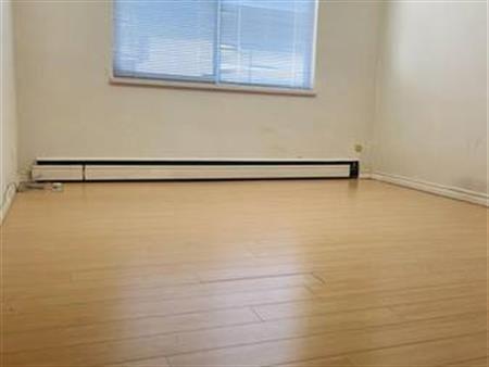 SPACIOUS 4 BDR APT NEAR METROTOWN, TRANSIT & SHOPS