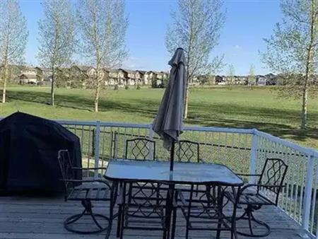 Cozy 4 bedrooms single family house | 78 Panamount Plaza Northwest, Calgary