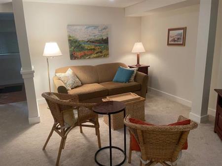 Lovely 2 bedroom furnished suite in Kitsilano - fantastic location!