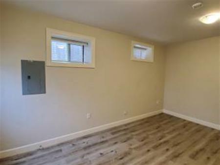 2 bedroom suite for rent