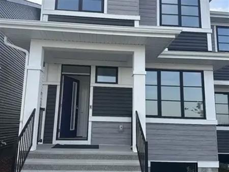 Energy efficient 3 bedroom townhome - 2024 built | Union Ave SE, Calgary