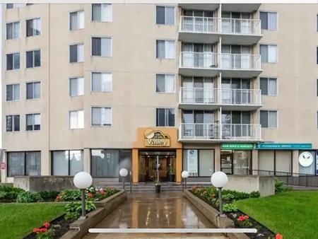 Cozy one bedroom downtown condo with beautiful city views | 1204 - 12121 Jasper Ave, Edmonton