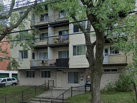 Renovated 2-bedroom Apartment in Cote-des-Neiges