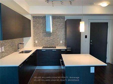 Yonge St/Sheppard Ave Luxurious 1Bdrm +Den Flr To CeilingWindows