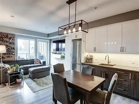 Stunning Modern Condo in Altadore | 206 - 1521 26 Avenue Southwest, Calgary