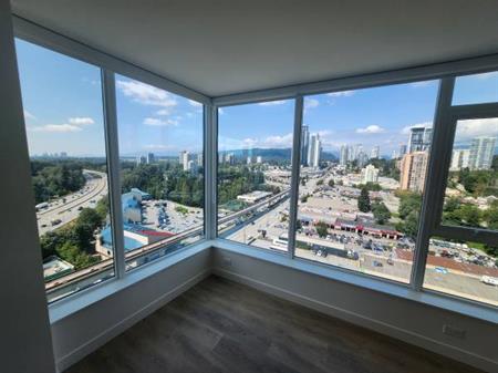 SOCO ONE CORNER VIEW - 2 BED 2 BATH