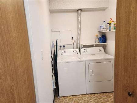 Ages 55+, Newly Renovated, 2-Bed 1-Bath Apartment, in-suite laundry