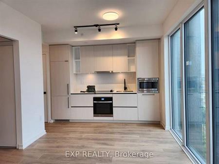 BRAND NEW LUXURIOUS 1 BED CONDO JUNCTION TRIANGLE