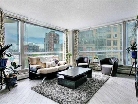 Beautiful Spacious Yaletown 2.5b 2br 1260sqft