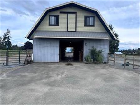 2 bedroom barn suite