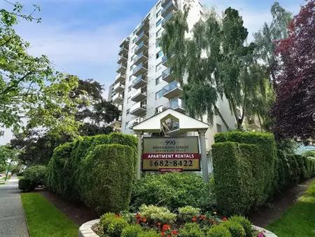 Ocean Park Place Apartments | 990 Broughton Street, Vancouver