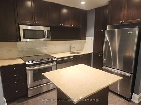 Yonge & S/Sheppard Bright +Spacious 2Bdrm Open Concept Living Room