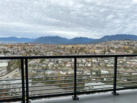 Prestigious 1B1B new condo - 30th floor facing mountains