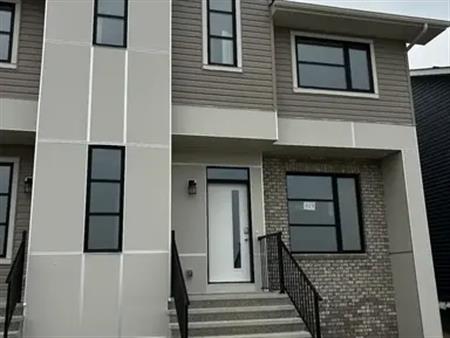 BRAND NEW MODERN 3 BEDROOM, 2.5 BATH DUPLEX IN LIVINGSTON, NW | Calgary