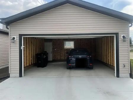 Double Garage For Lease | 7510 128 Avenue Northwest, Edmonton