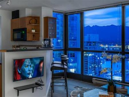 Oceanview Furnished 2 beds + 1 bath in Coal Harbor