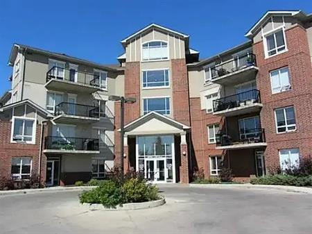 Pet Friendly Newly Renovated Condo with Underground Parking | Edmonton