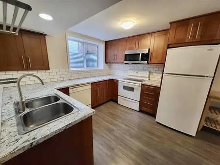 ge 3 Beds 1 Bath pet friendly basement suite | Calgary