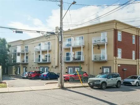 4 Sherbrooke Avenue - Unit 7 | 4 Sherbrooke Avenue, Ottawa