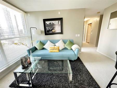 Stunning2Bed+Den+2BathApartmentDowntownVancouver–FullyFurnished&PetFri