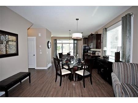 Town House for Rent in Evanston: 2.5 Bathrooms with  a Spacious Foyer | Symons Valley Parkway NW Calgary, Calgary