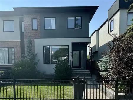 Modern 4 bedroom 3 1/2 bath *utilities included* Inner city living home for rent | 427 7 Street Northeast, Calgary