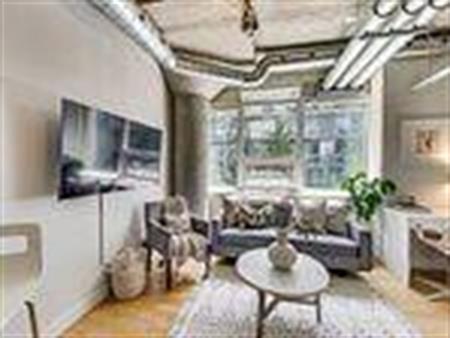 1 Bed & 1 Bath - Stewart Loft