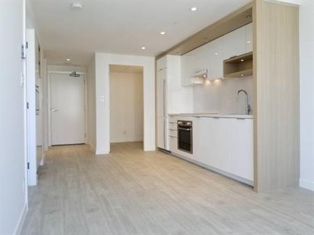 1 BED + Flex + 1 Parking @ Olympic Village