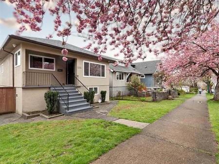 East Van, Fully RENOVATED, Spacious, Unfurnished 2 BED Garden Suite