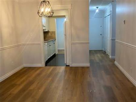 ***BEAUTIFUL ONE BEDROOM PLUS DEN*** PET FRIENDLY