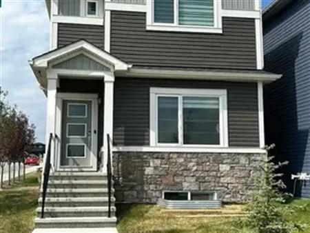 Beautiful 3-Bedroom + Flex Room, 2.5-Bathroom Detached Home for Rent | Calgary