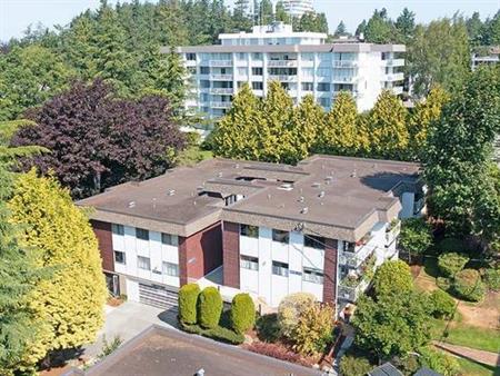 Patio/Balcony, Laundry Facilities, Elevator